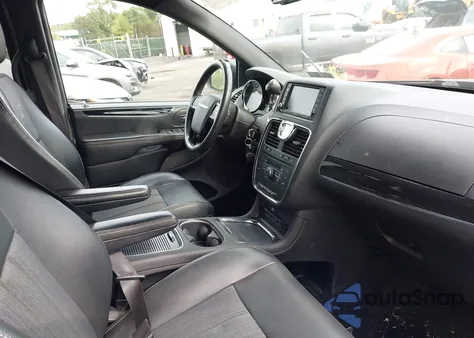 2014 Chrysler Town & Country S from USA, damaged, VIN 2C4RC1HG0ER257503